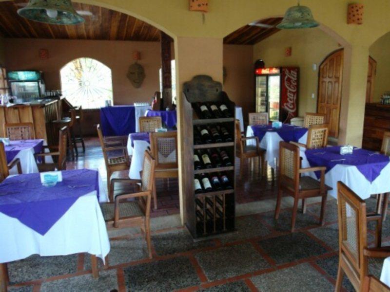 Hotel El Milagro Tamarindo Exterior foto