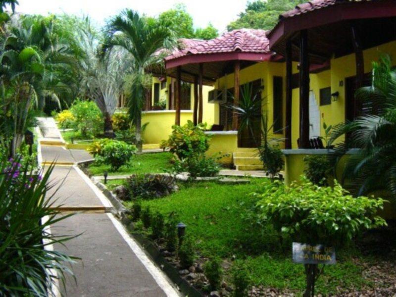 Hotel El Milagro Tamarindo Exterior foto